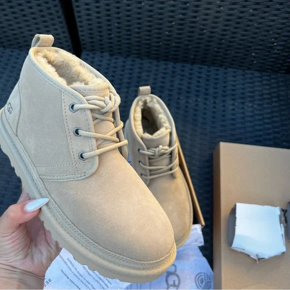 UGG AUTHENTIC NEUMEL WOMENS sz 6,7,8,9 new - Picture 2 of 9